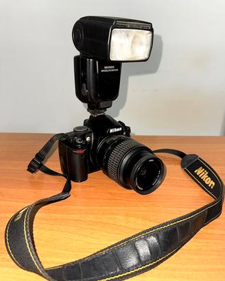 Fotocamera reflex Nikon D3000+ flash Neewer