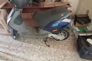 Piaggio zip 50