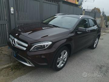Mercedes GLA 200d 4matic 12/2015 142milakm
