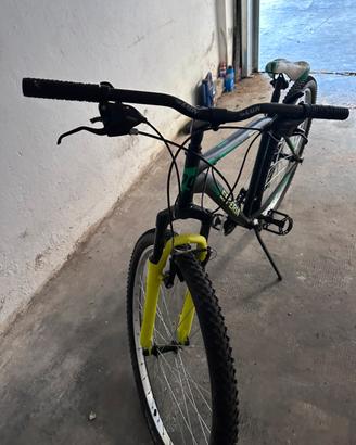 Bici MTB a Cantu