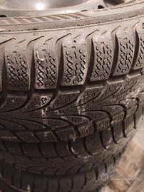 Cerchi e Gomme Invernali fiat Panda Nokian 175/65r