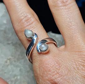 Anello in argento 925 regolabile e pietra di luna 