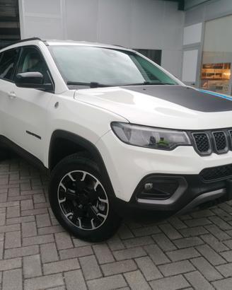 Jeep Compass 1.3 turbo t4 phev Trailhawk 4xe auto