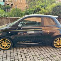 Abarth 595 scorpioneoro