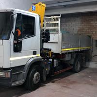 Iveco 130 - Ribaltabile trilaterale con gru
