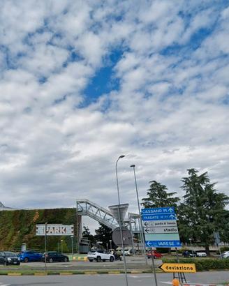 Open Space Gallarate con Box Auto e Balcone