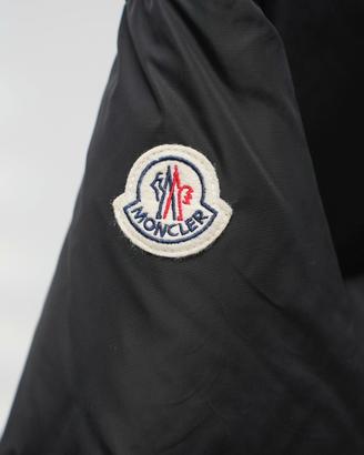 Giubbotto Moncler Agneux Square con cappuccio e li