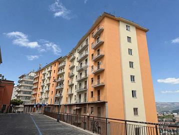 4 LOCALI A POTENZA
