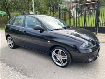 Seat Ibiza 1.2, 12 V, 3 cilindri con 195000 km