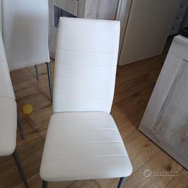 4 sedie compelle bianche