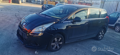 Ricambi per PEUGEOT 5008 2.0 HDI 16 V