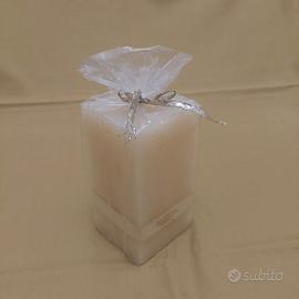 candela decorativa a base quadrata