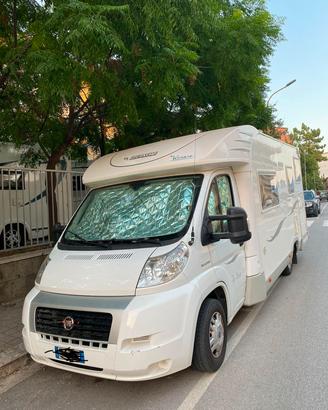 camper semintegrale Mobilvetta