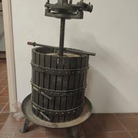 torchio per vino in legno