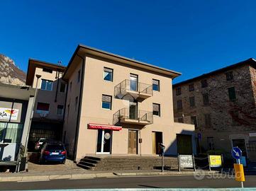 3 LOCALI A COSTA VOLPINO