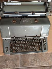 macchina da scrivere antica