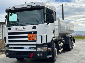 Autocisterna Scania 144