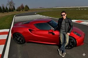 IN ARRIVO Alfa Romeo 4C 1750 TBi EX JL