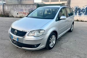 Touran 7posti cambio automatico DSG