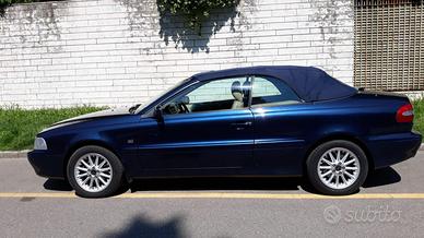 Volvo C70 2000 iscritta ASI in buone condizioni