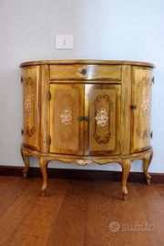 Credenza bombata stile veneziano dipinta a mano –