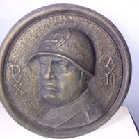 Bronzo Duce/orologio Hitler