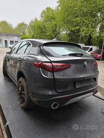 ALFA ROMEO STELVIO (6V) DEL 2017 PER RICAMBI