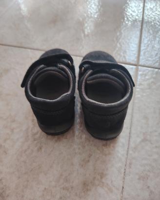 scarpe primigi 21 consegna a mano