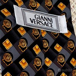 GIANNI VERSACE cravatta seta Barocca Medusa 1990s