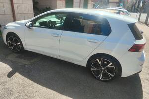 Volkswagen Golf Life 2.0 TDI Diesel S tronic 150cv