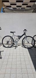Biciclette mountain bike