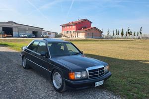 Mercedes Benz 190E  (W201)