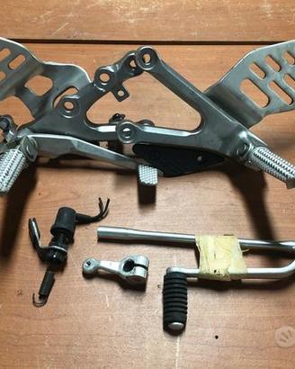 Coppia pedane anteriori Yamaha R6 2006 - 2007