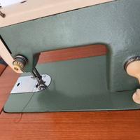 Macchina Per Cucito Antica 