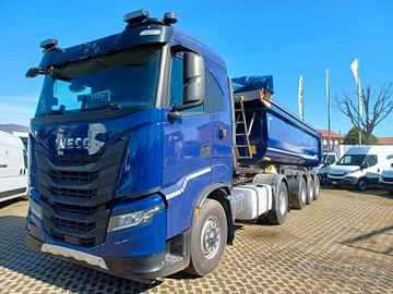 IVECO S-WAY AS440X48 T/P 4x4 + Sem. SHMITZ CARGOBU
