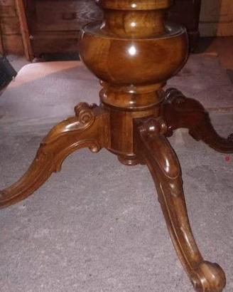 Tavolo in radica di noce