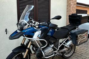 BMW GS 1200 COMPLETA DI BAULI !!!