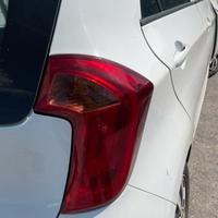 Fanale posteriore destro kia picanto