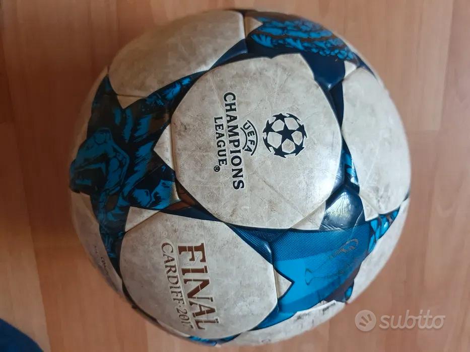 Peluche Ballon De Foot – 25 Cm, Doux, Décoratif, Lavable – Cadeau Idéal Pour Enfants