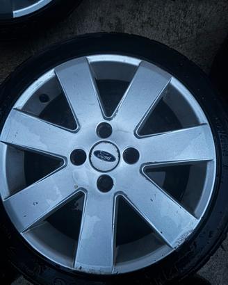 Cerchi in lega ford R16