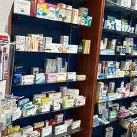 Mobili per farmacia o parafarmacia