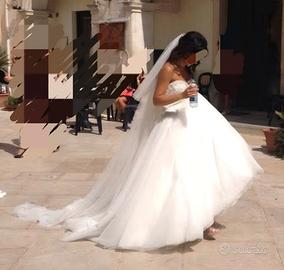 abito da sposa Pronovias modello Mada