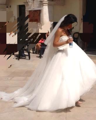 abito da sposa Pronovias modello Mada