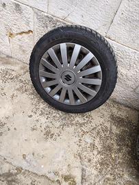 Ruote con pneumatici invernali 175/65 R15
