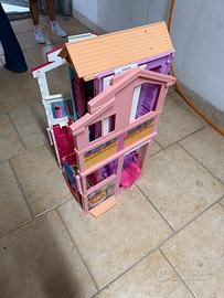 Casa di barbie + cavallo