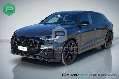 AUDI Q8 45 TDI quattro tiptronic Sport