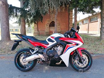 Honda CBR 650 F - Tagliandata - Accessoriata
