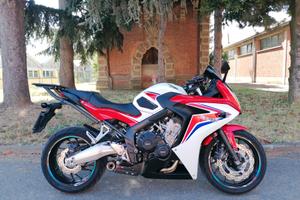 Honda CBR 650 F - Tagliandata - Accessoriata