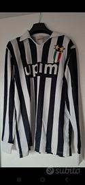 Maglia Vintage Juventus anni 90.