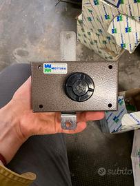 ASTABLOCK BLOCCA ASTE MOTTURA 36253 con pompa